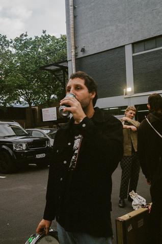 MINI SKIRT & LIQUID FACE